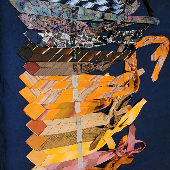 Vintage Ties - Picture 3 of 14